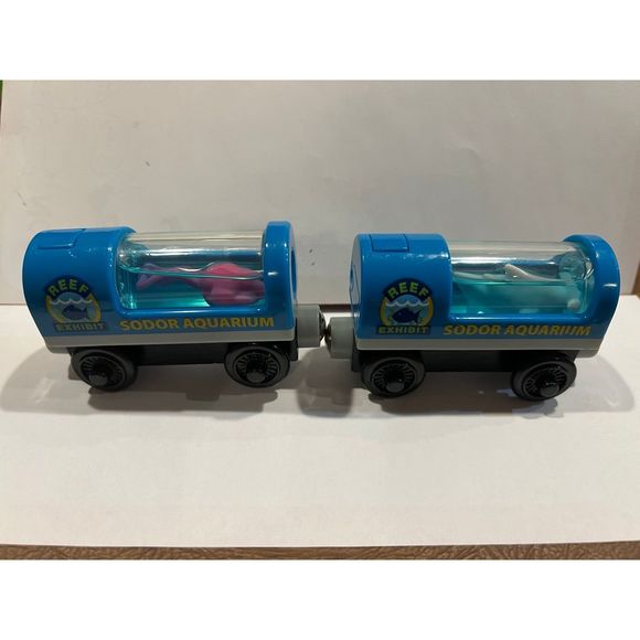Thomas and friends light up squid and shark tank - Picture 6 of 8